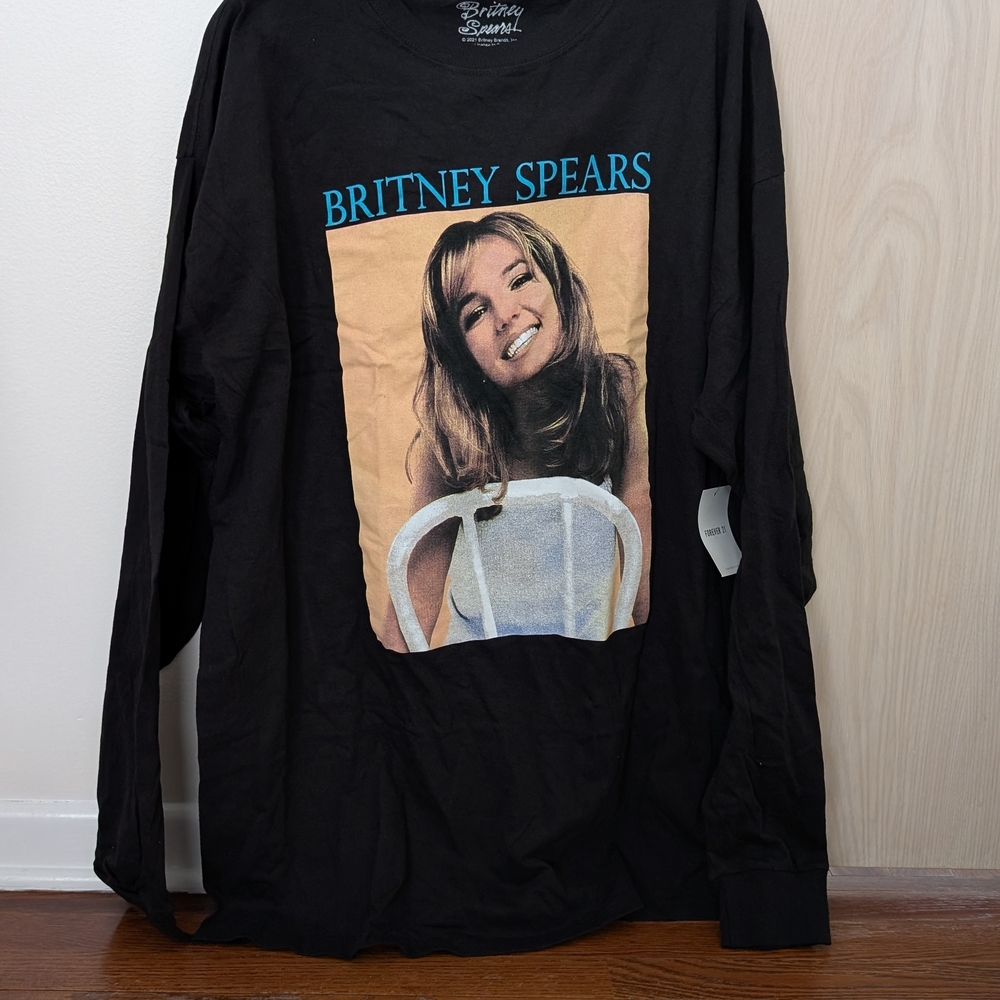 Forever 21 - Britney Spears Black Graphic Long Sleeve Shirt - Size 3X